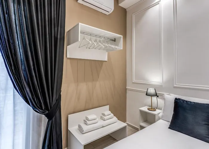 Pensionat Raggio Di Sole - Atarooms Collection Neapel